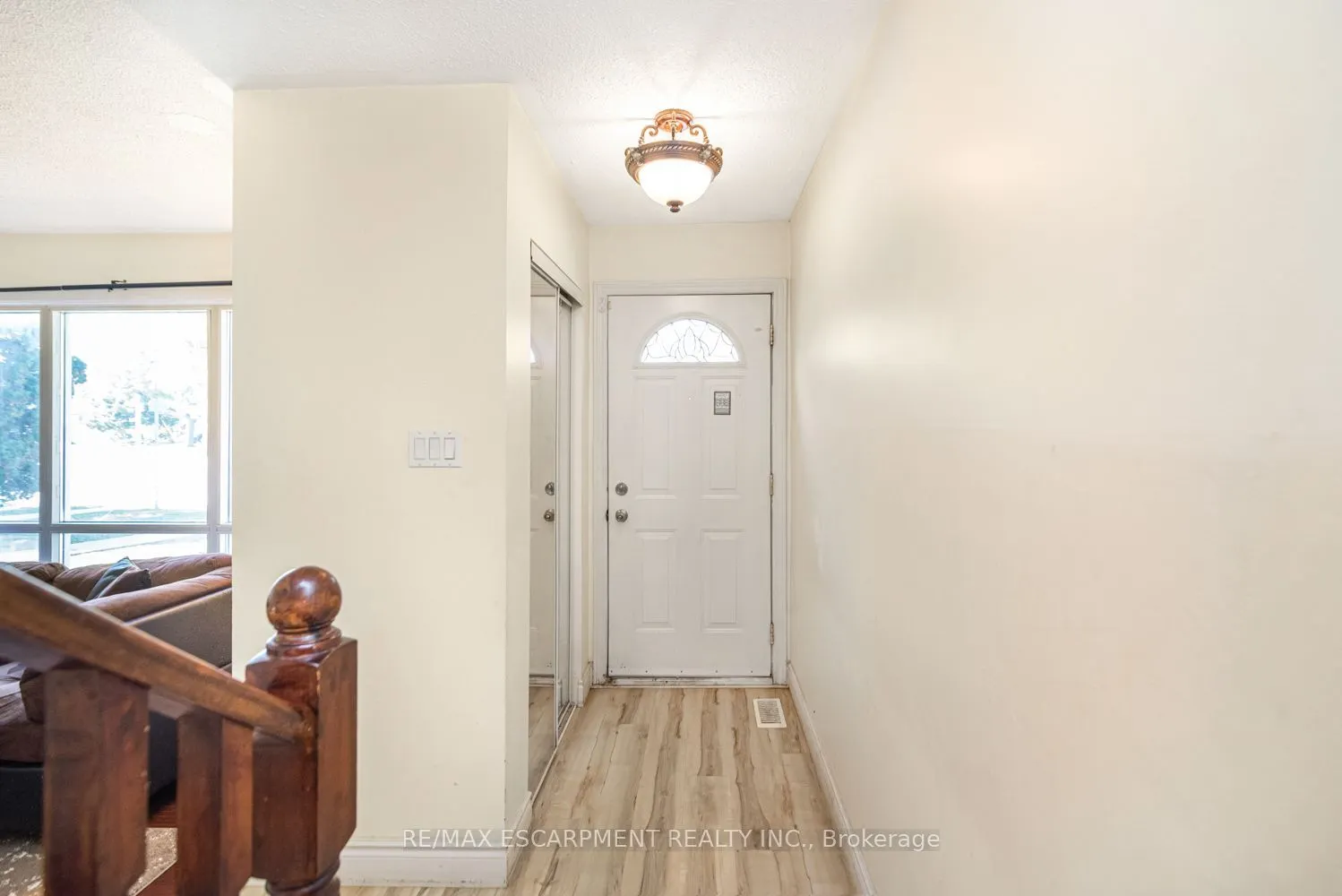 2700 Barton Street E #5