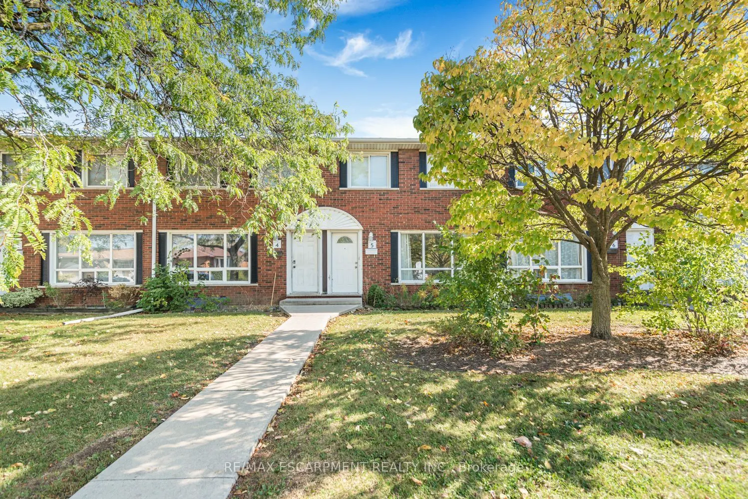 2700 Barton Street E #5