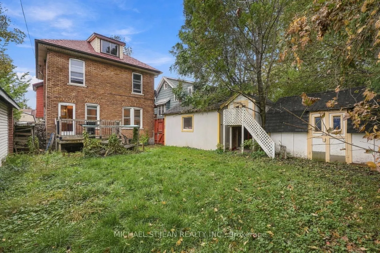 58 Connaught Avenue S