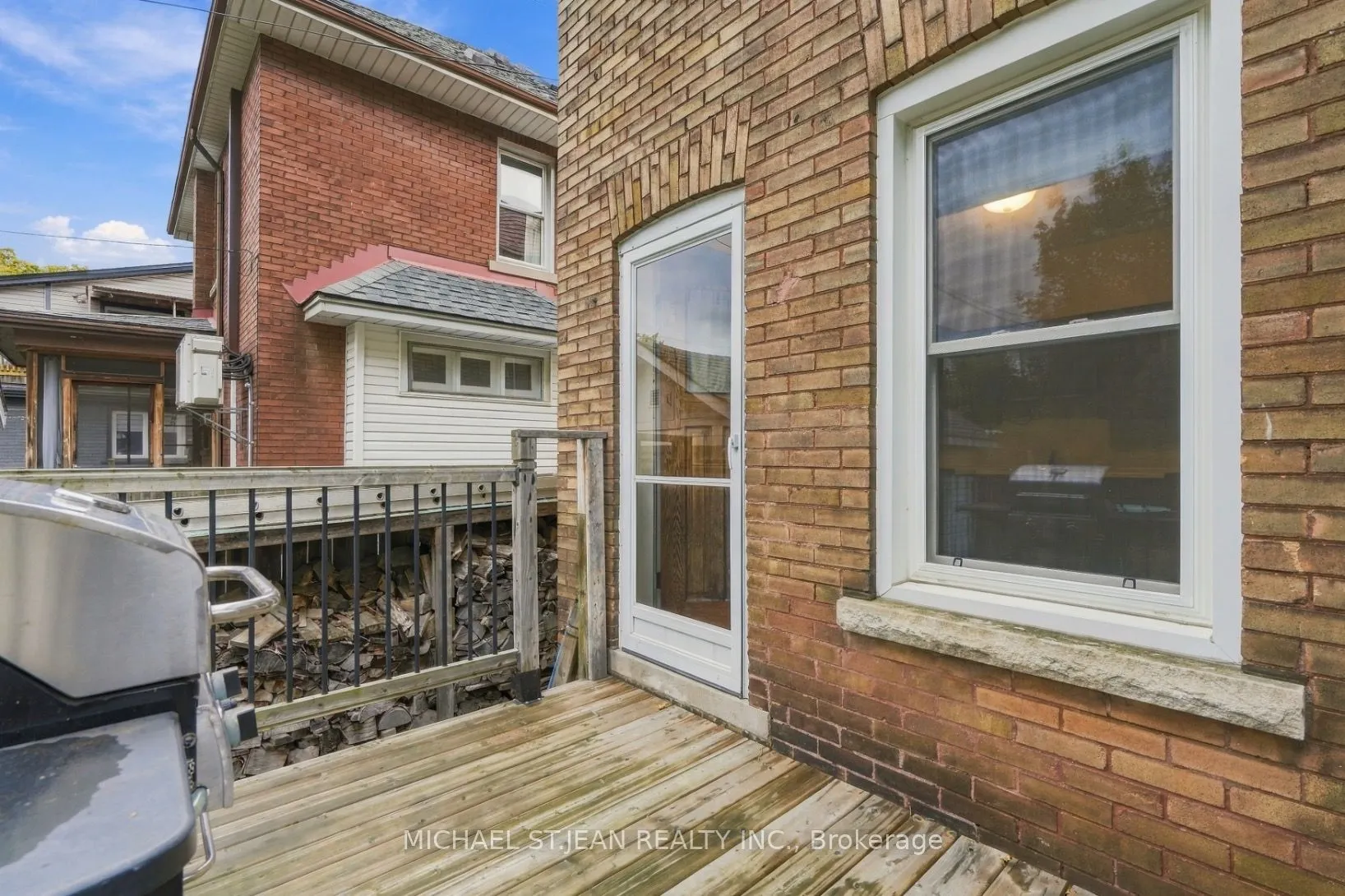 58 Connaught Avenue S