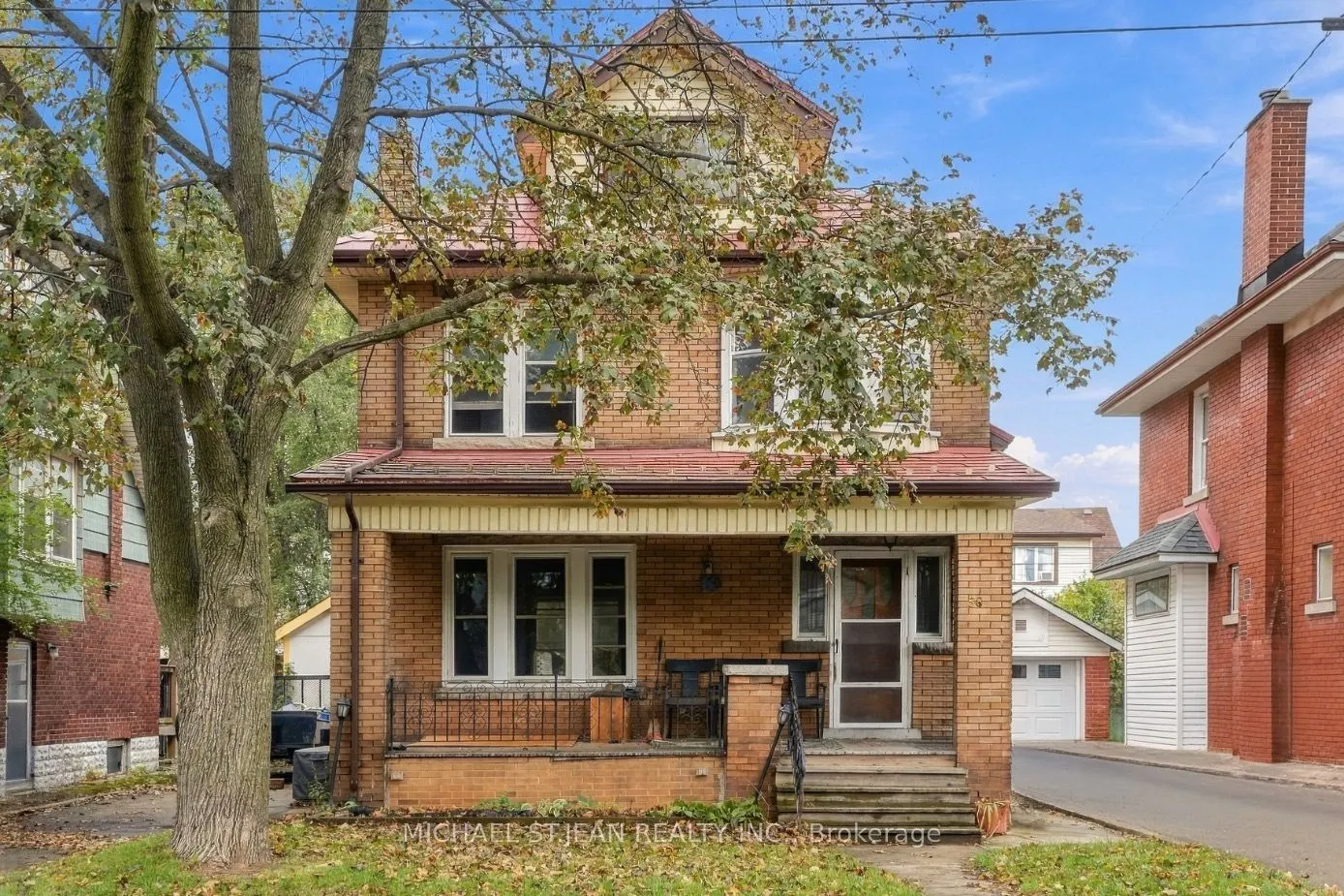 58 Connaught Avenue S