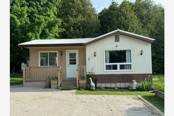 5 Laurel Lane W