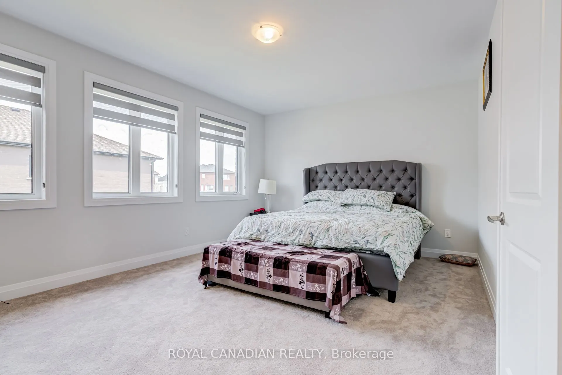 1439 Upper Thames Drive
