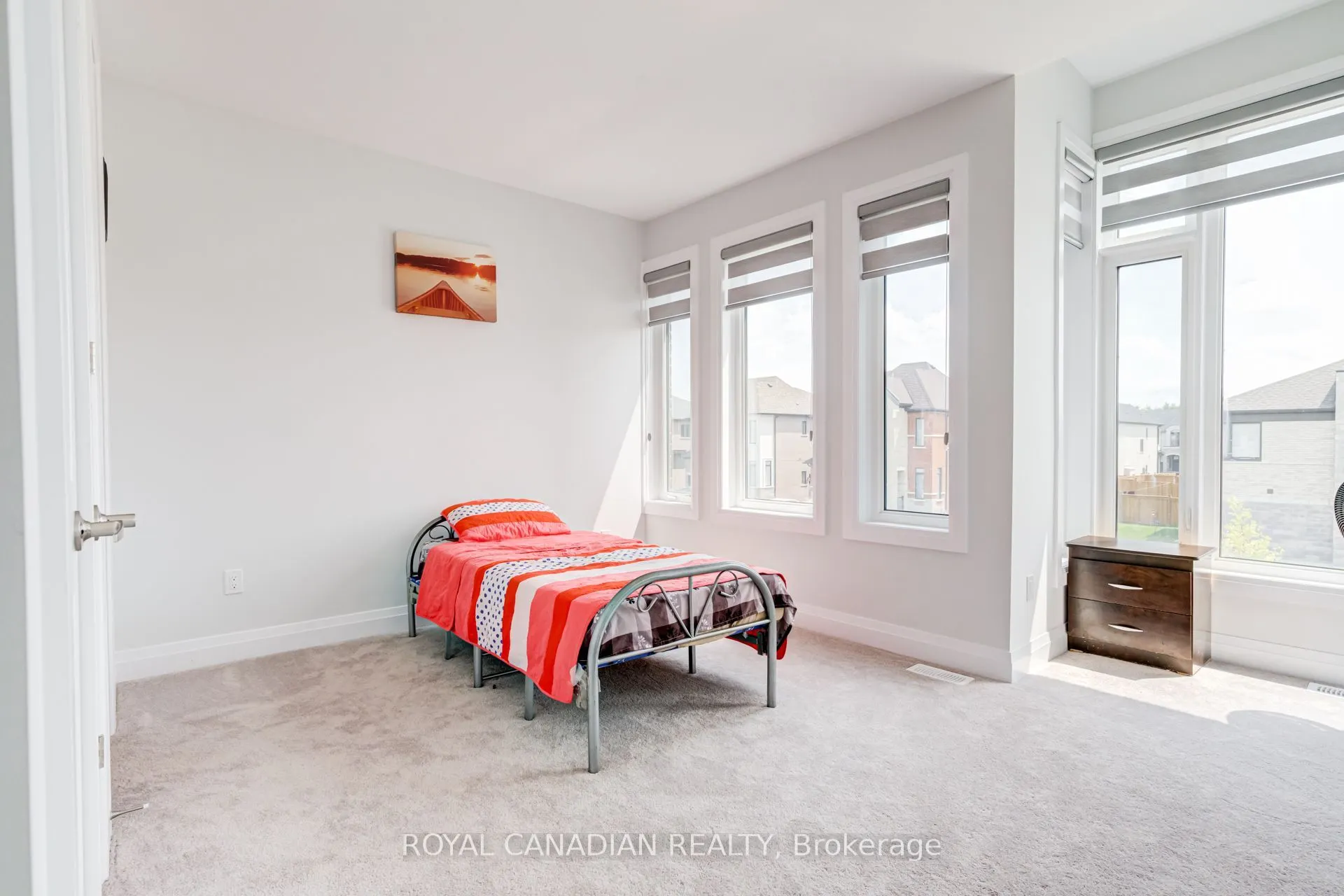 1439 Upper Thames Drive