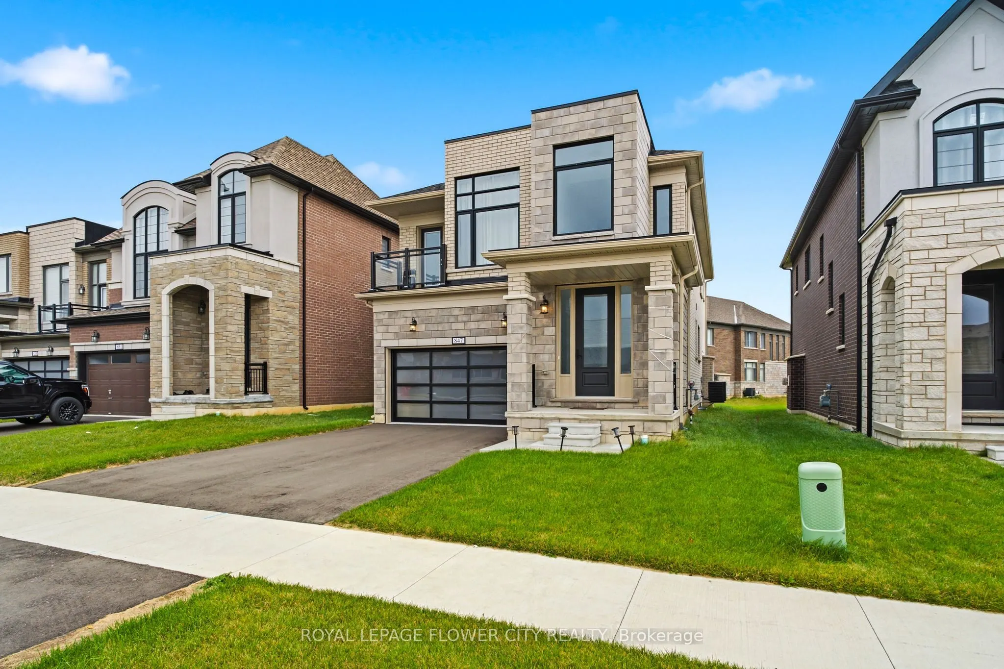 847 Queenston Boulevard