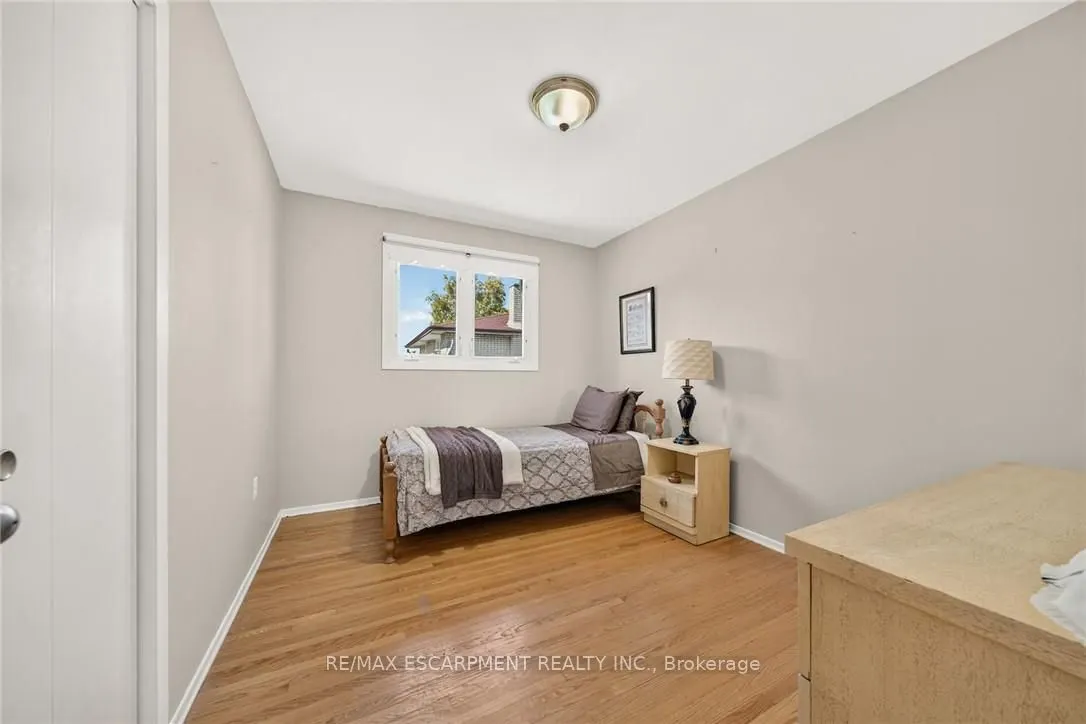 3 Harvard Place