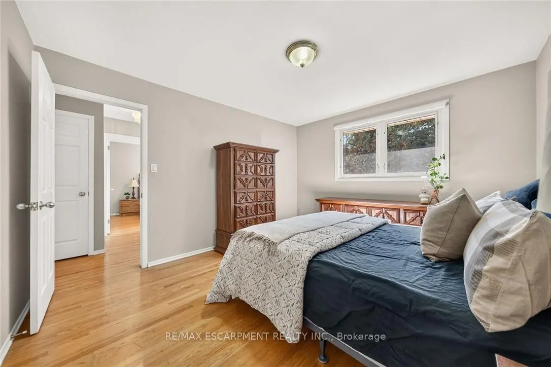 3 Harvard Place