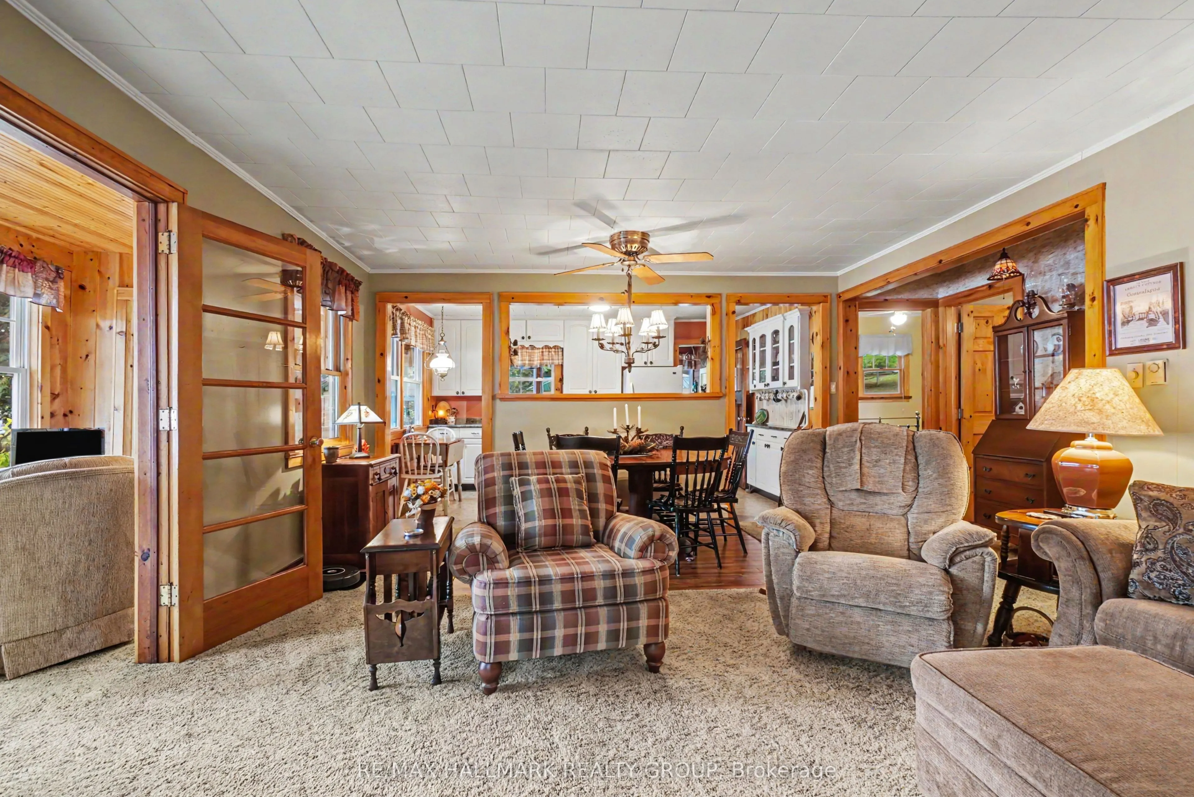 391 Long Lake Road