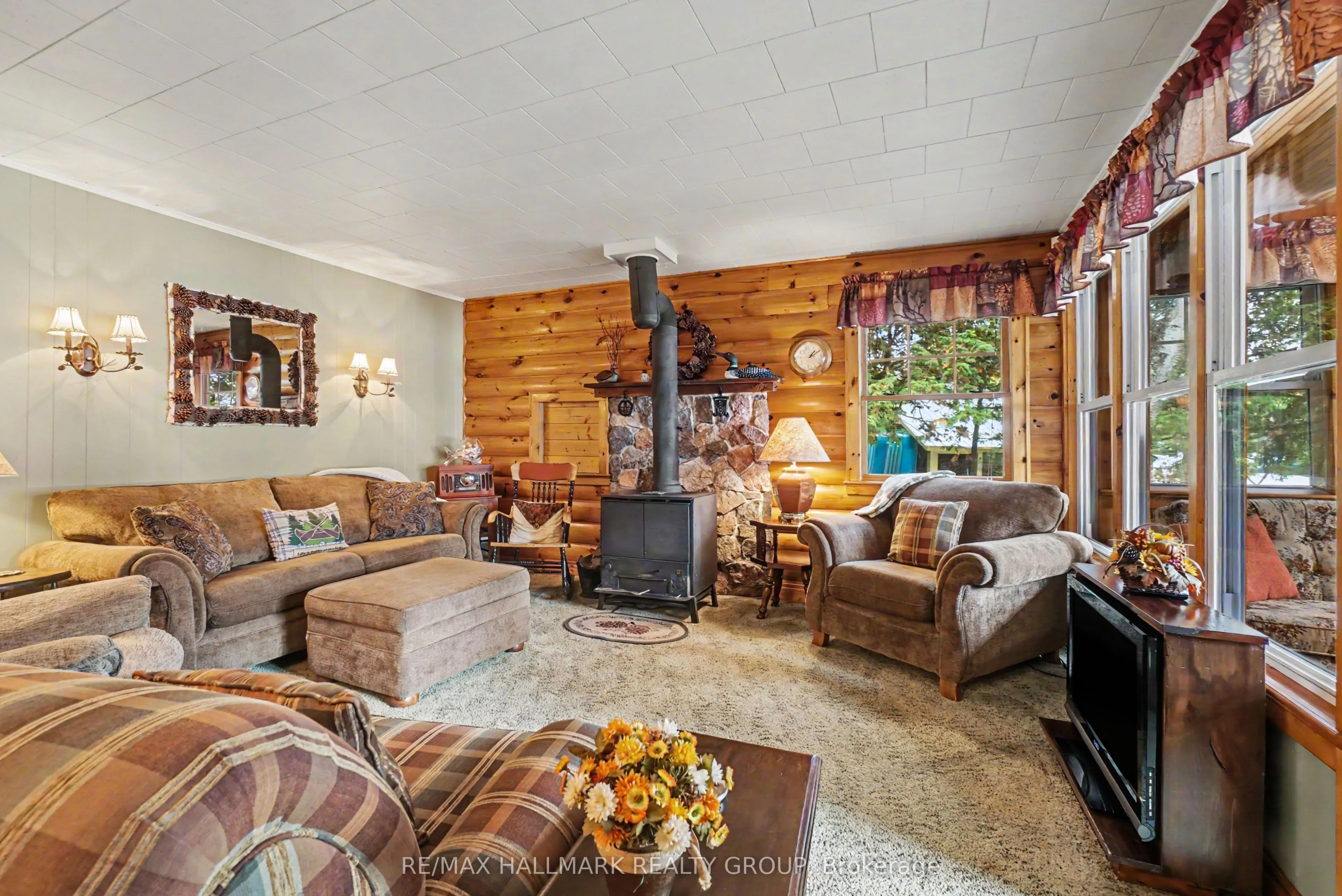 391 Long Lake Road