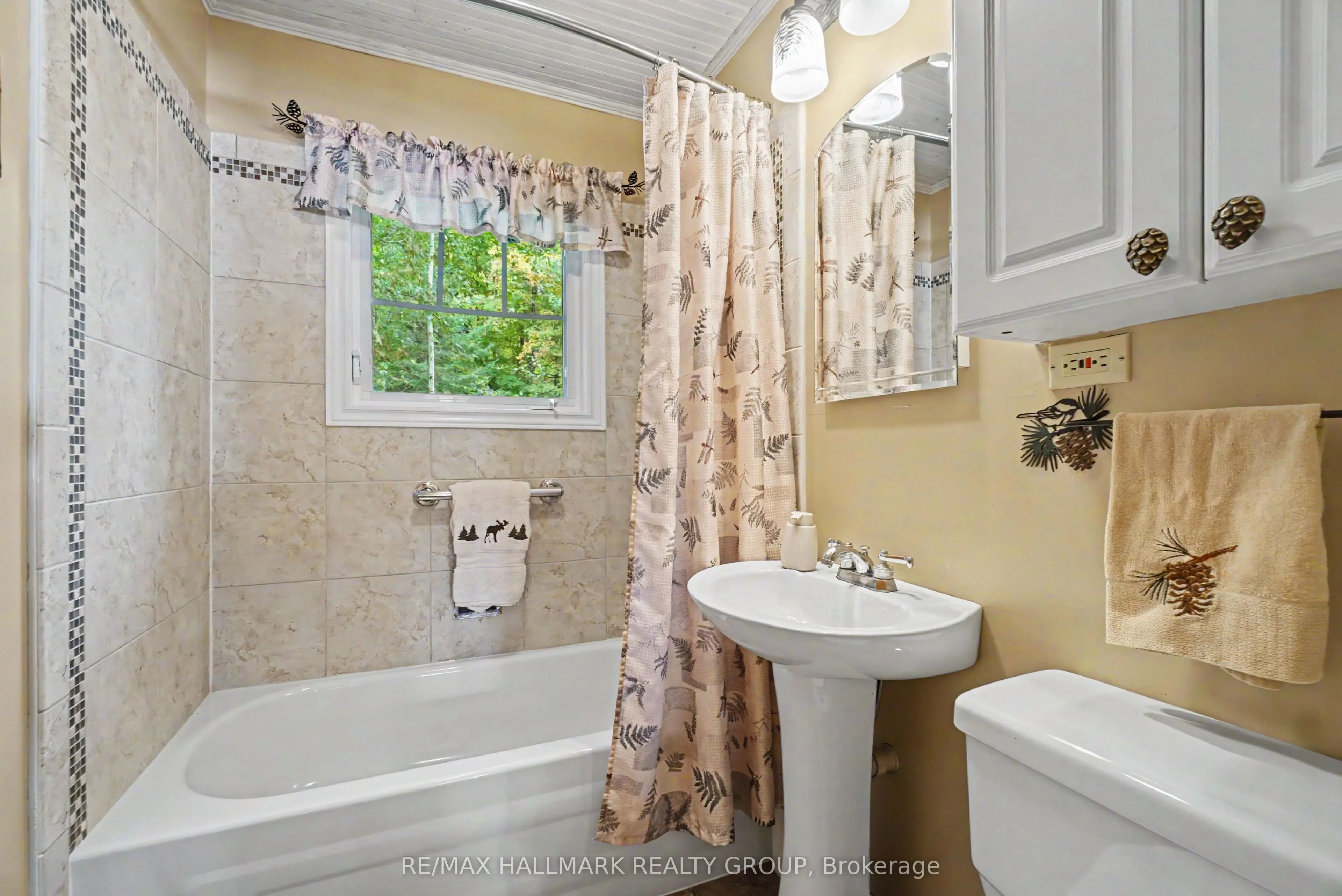 391 Long Lake Road