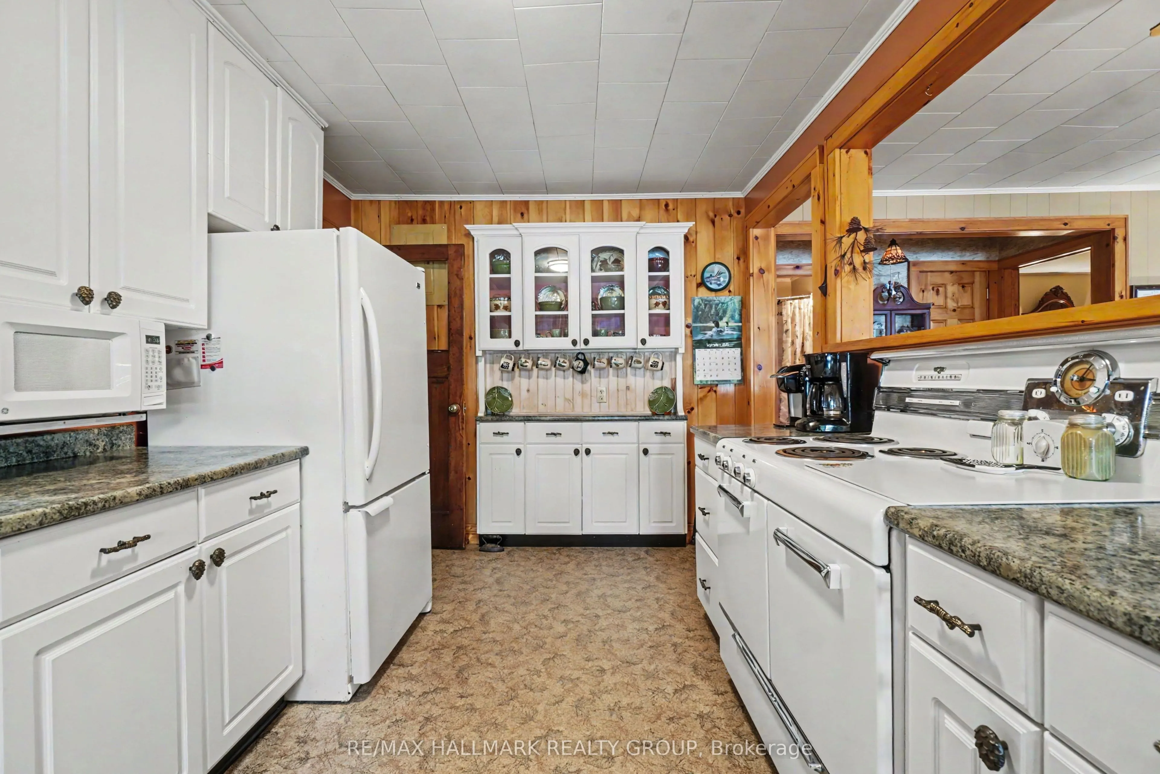 391 Long Lake Road