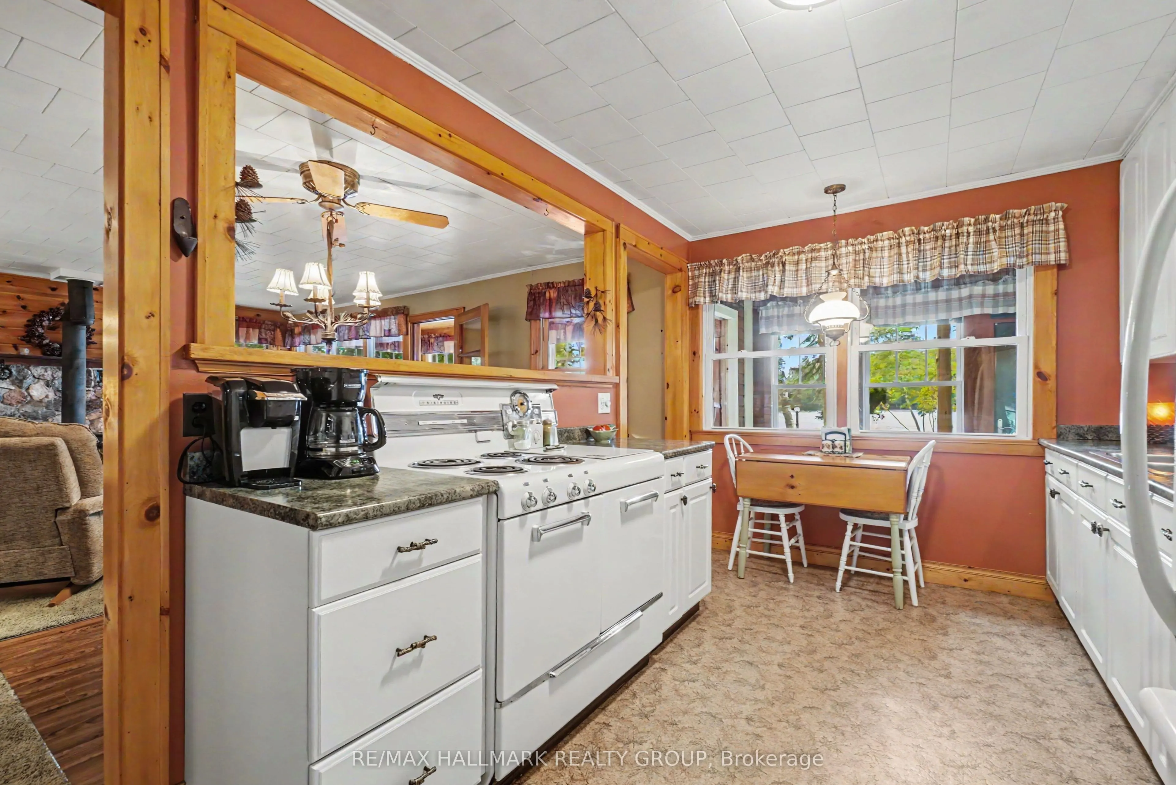 391 Long Lake Road