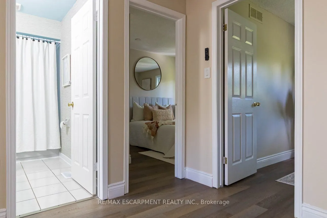 336 Jackson Street W
