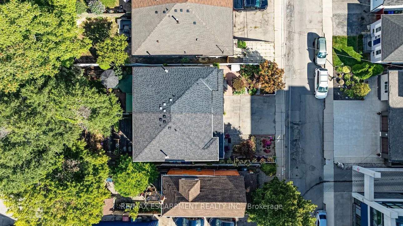 336 Jackson Street W