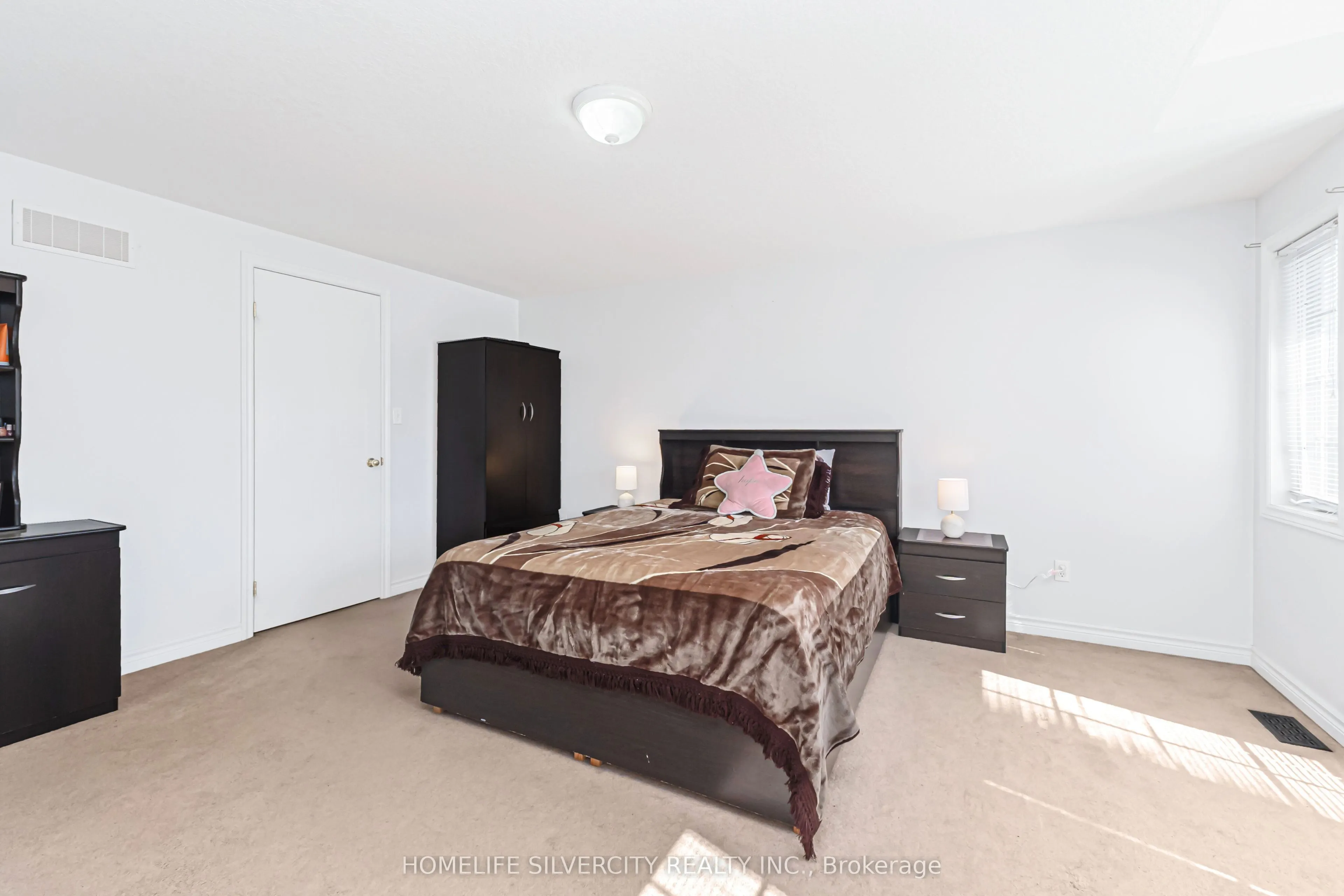 20 Shackleton Drive #27