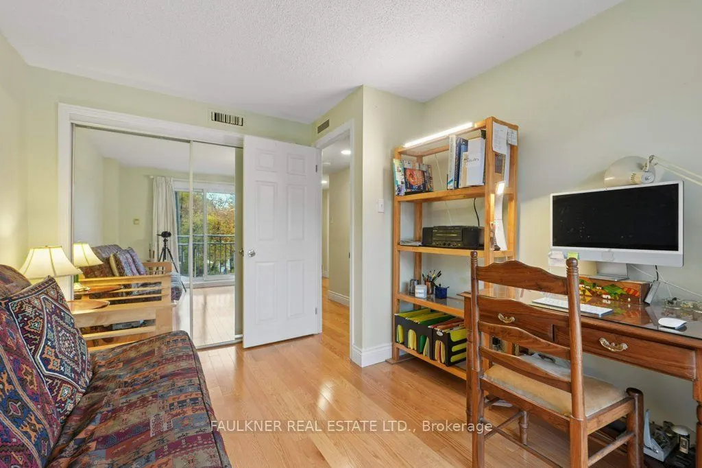 5 Frank Street #301
