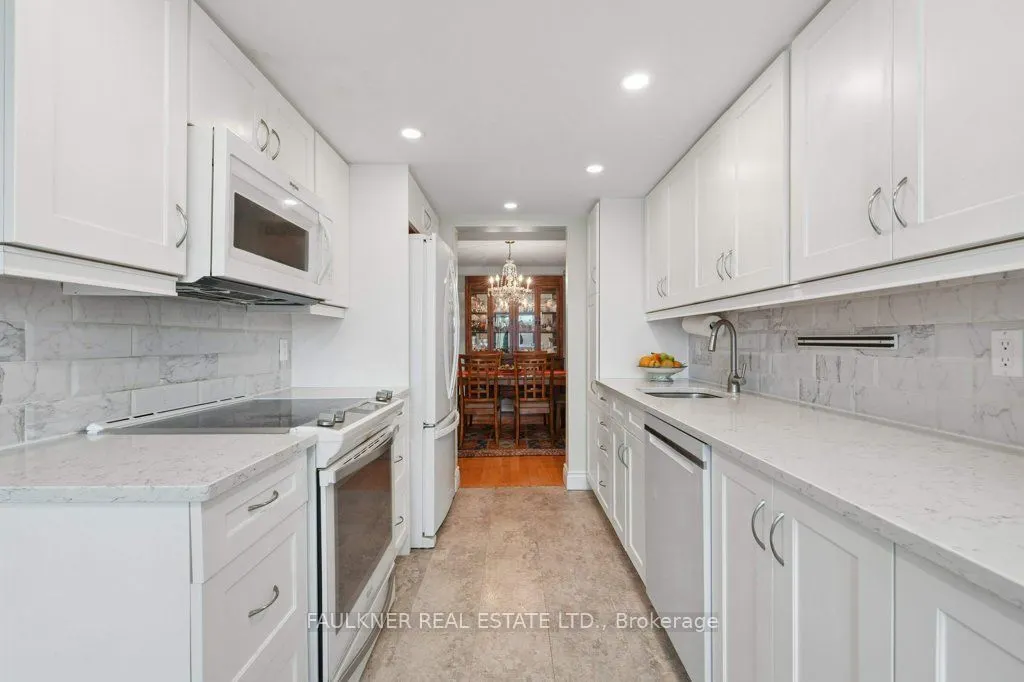 5 Frank Street #301