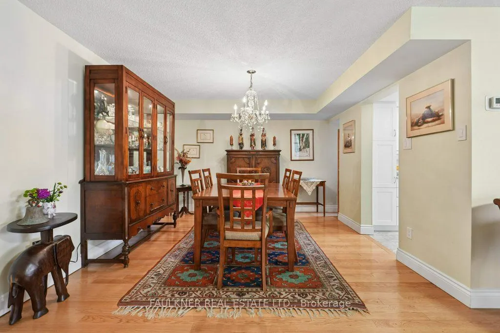 5 Frank Street #301