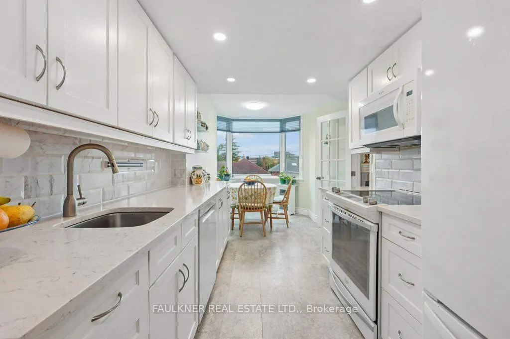 5 Frank Street #301