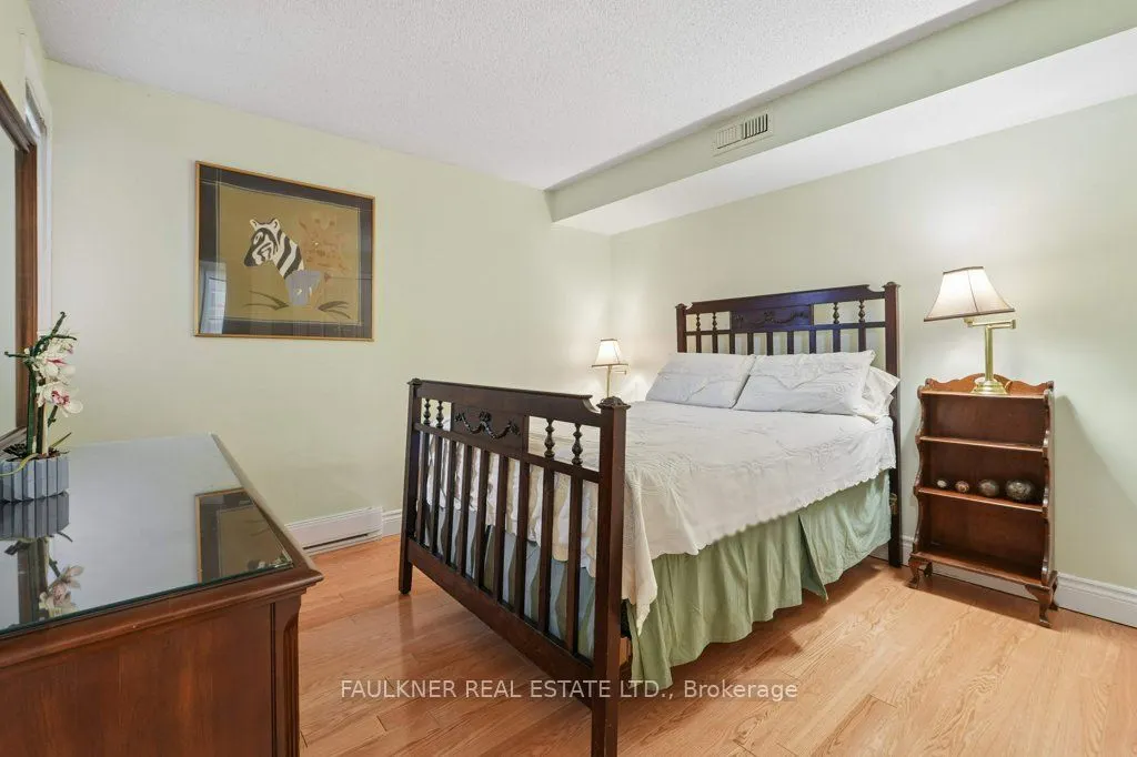 5 Frank Street #301