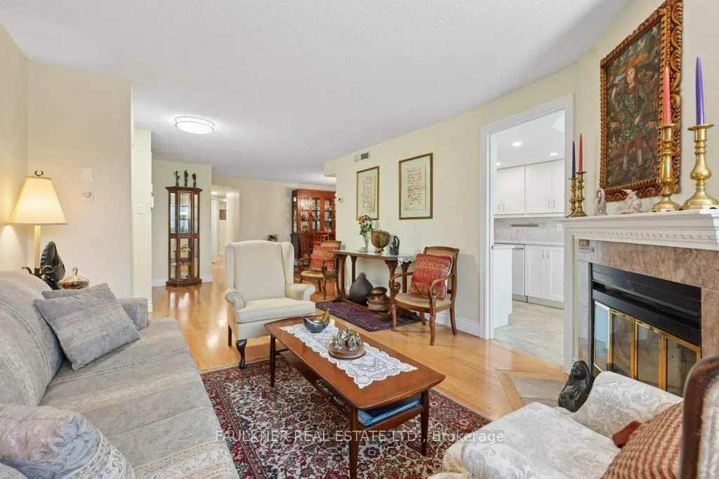 5 Frank Street #301