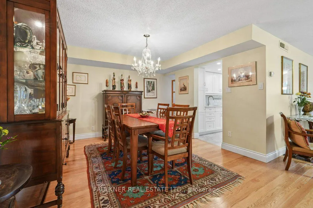 5 Frank Street #301