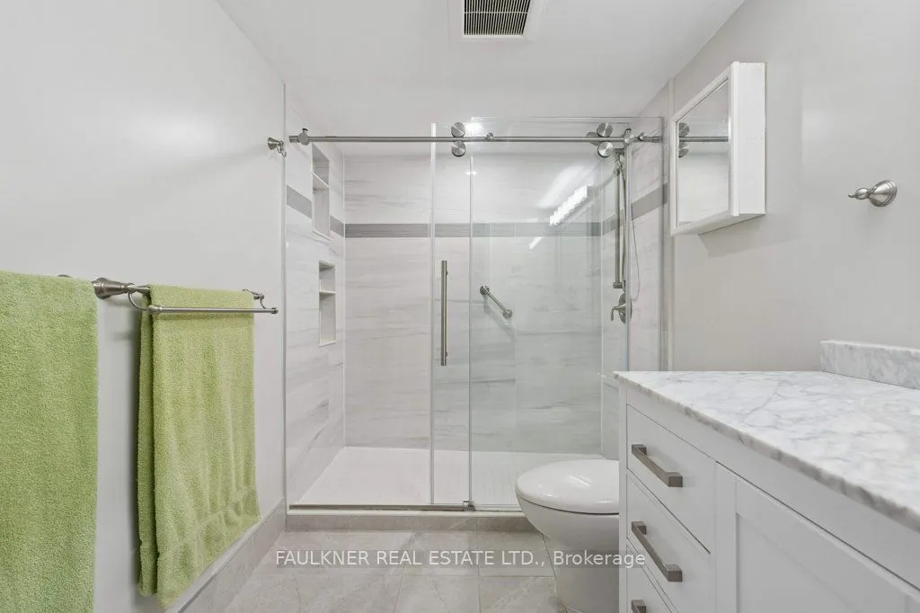 5 Frank Street #301