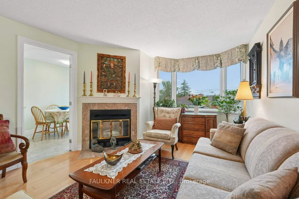 5 Frank Street #301