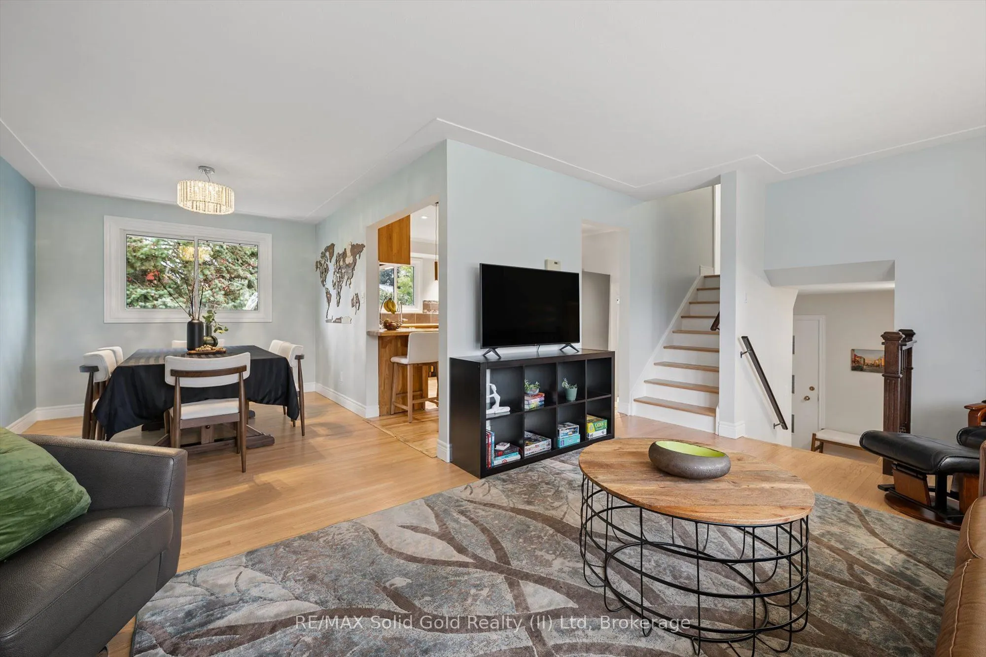 127 Gay Crescent