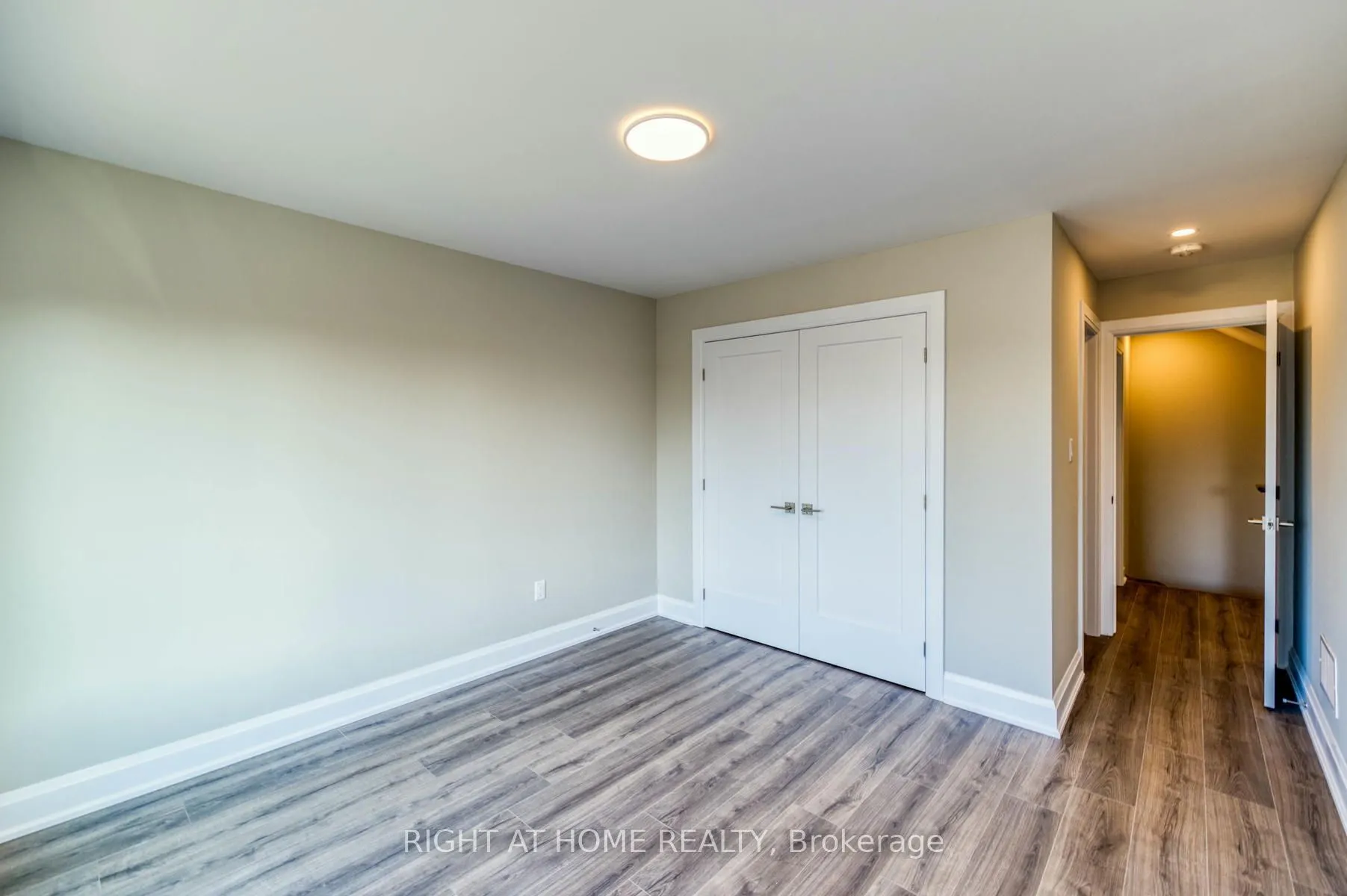 292 Vine Street #20