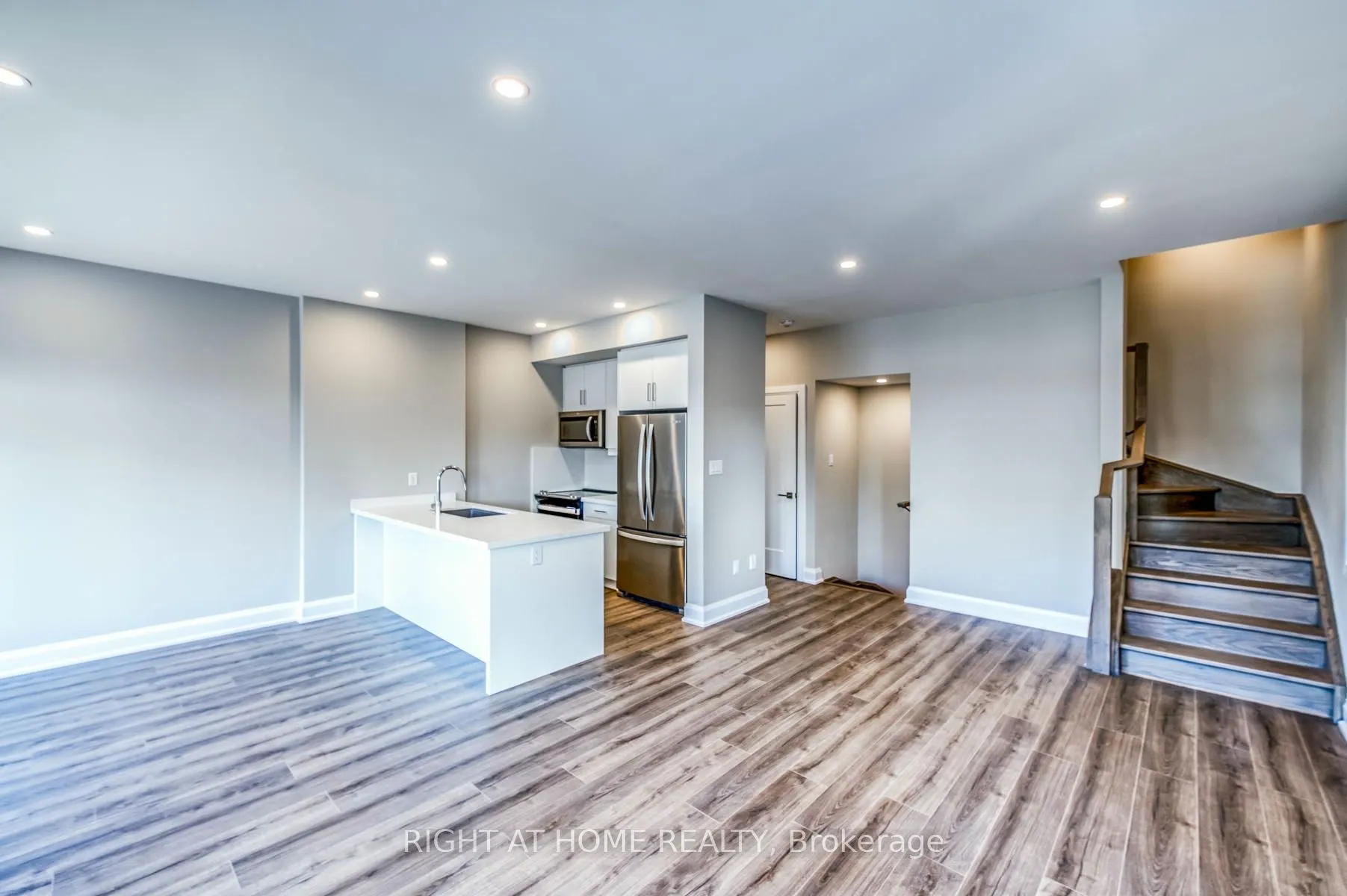292 Vine Street #20