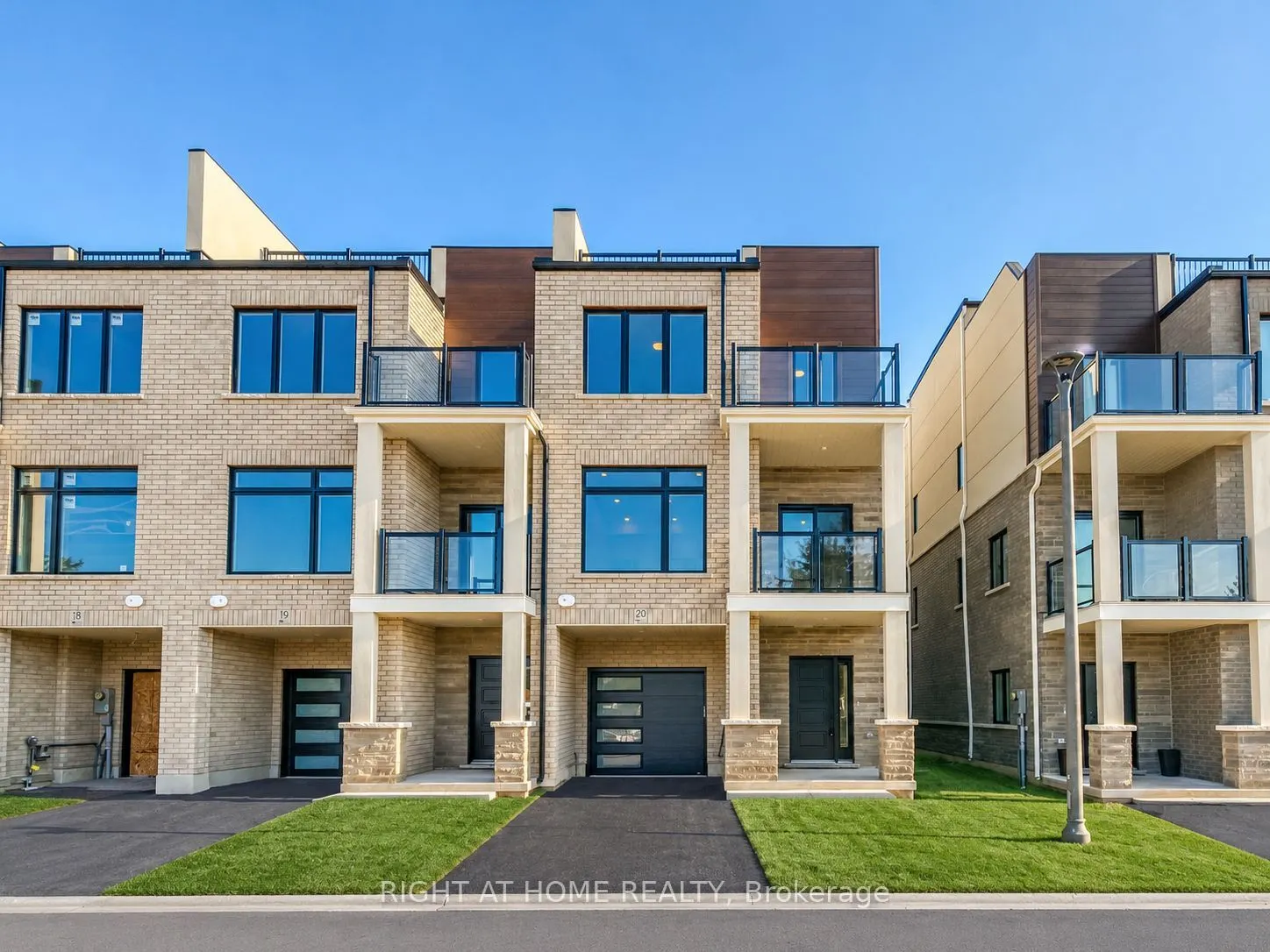 292 Vine Street #20