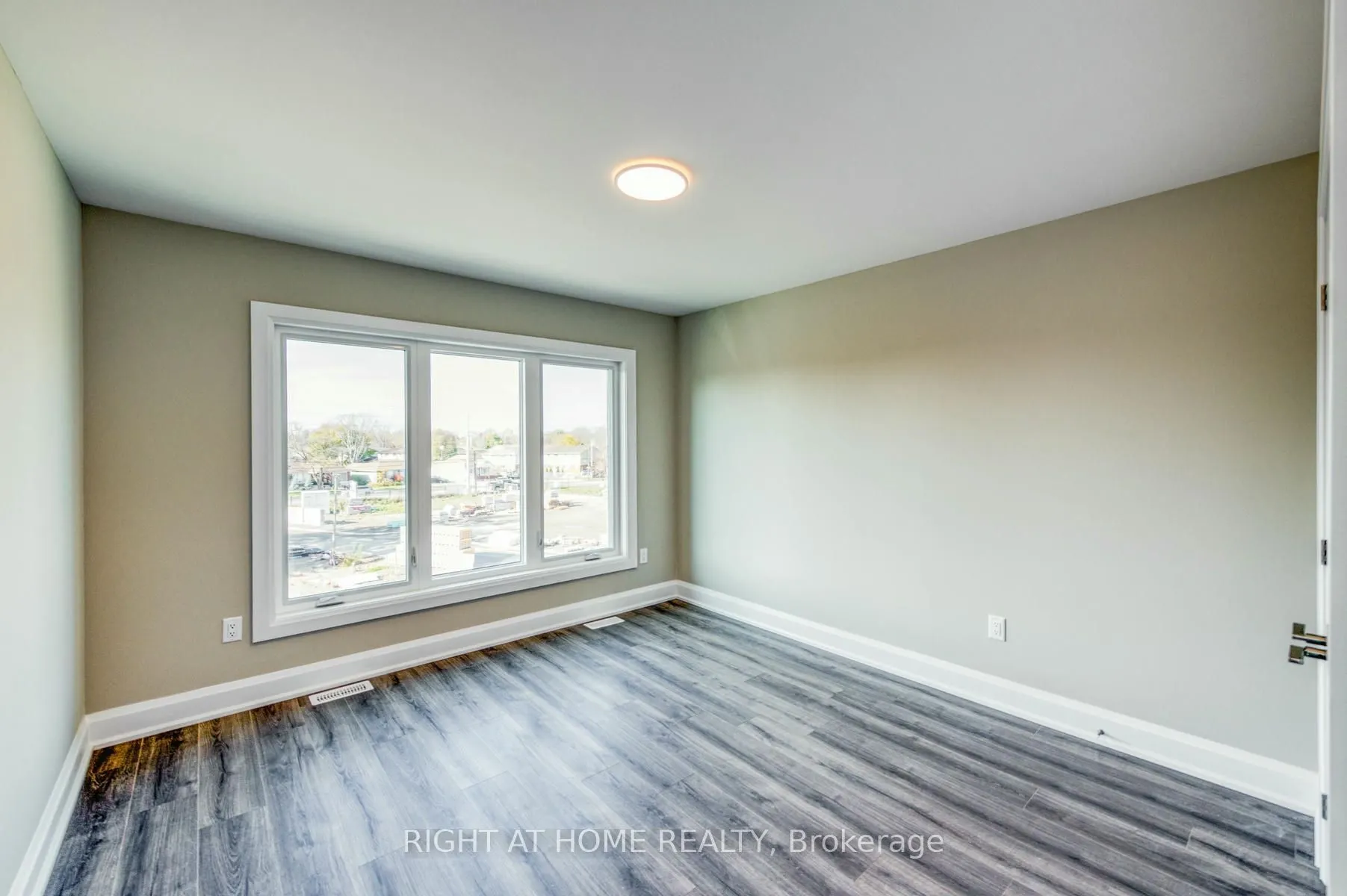 292 Vine Street #20