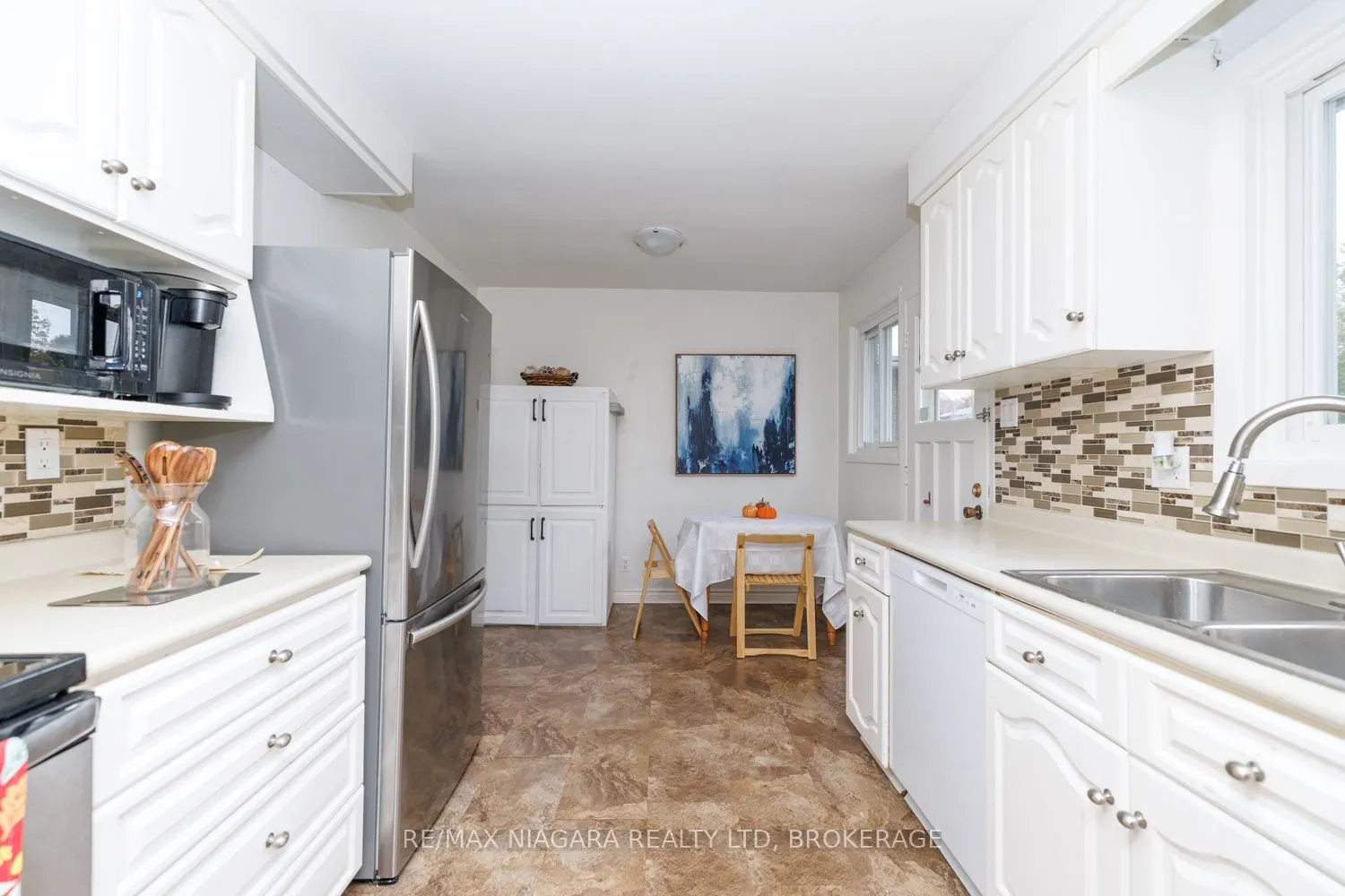 3360 Baker Crescent