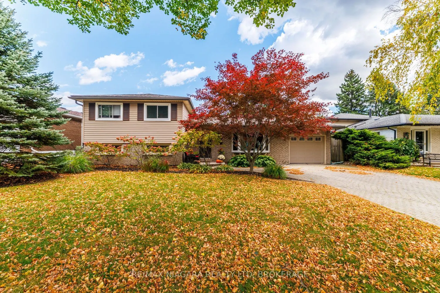 3360 Baker Crescent