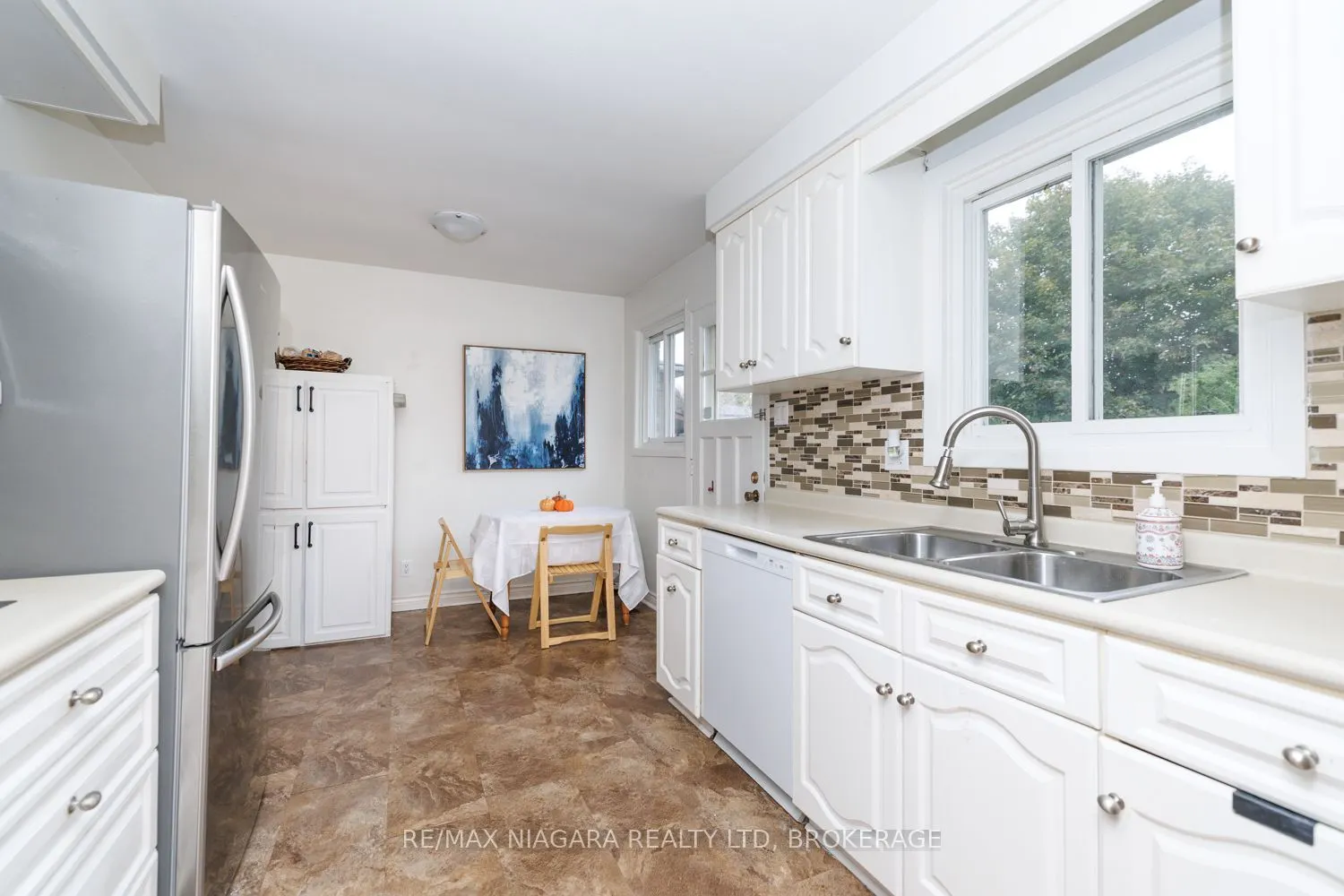 3360 Baker Crescent