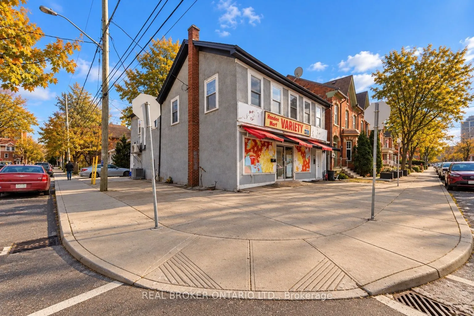 208 Mary Street