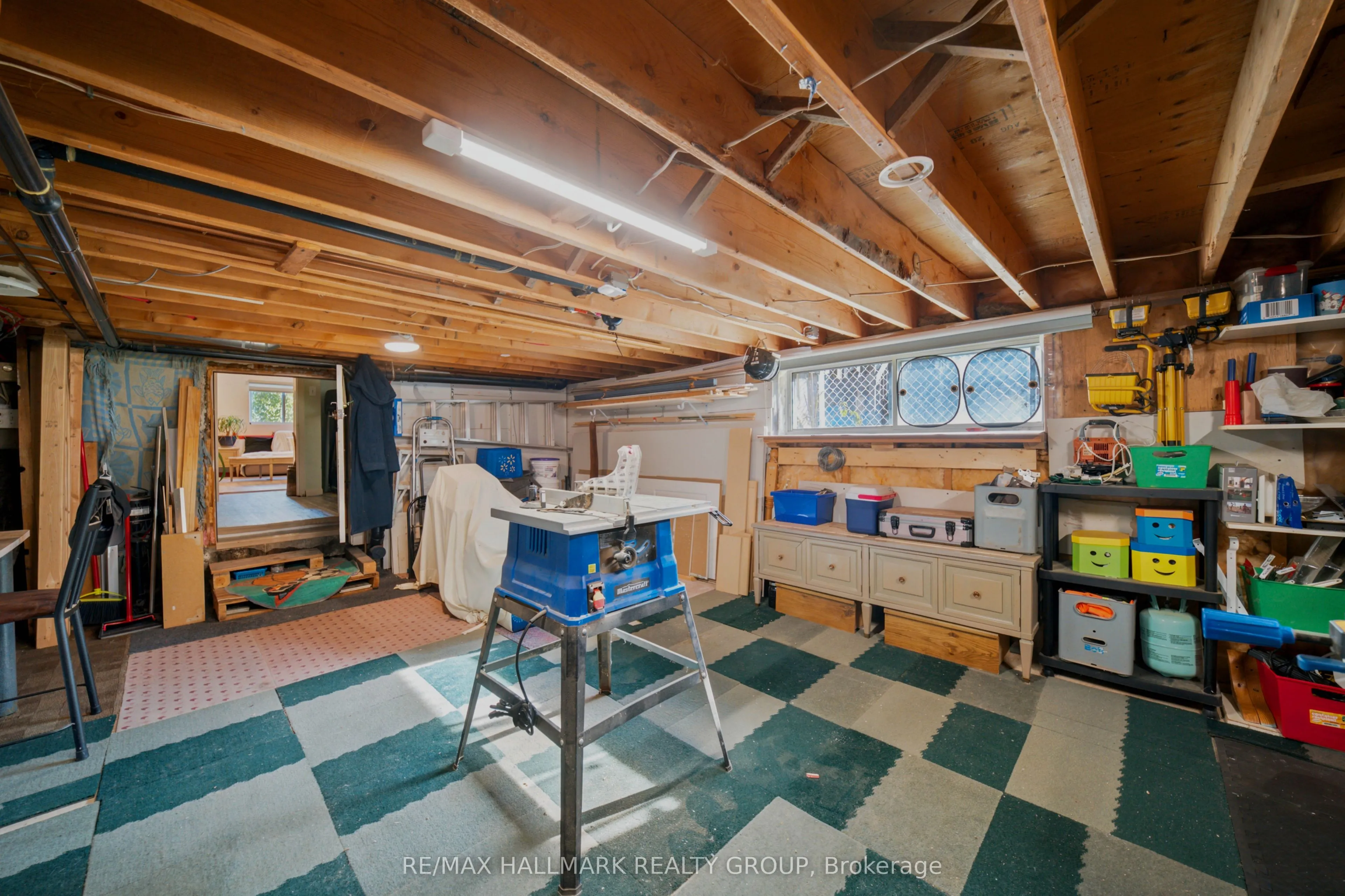 312 DUFFERIN Street