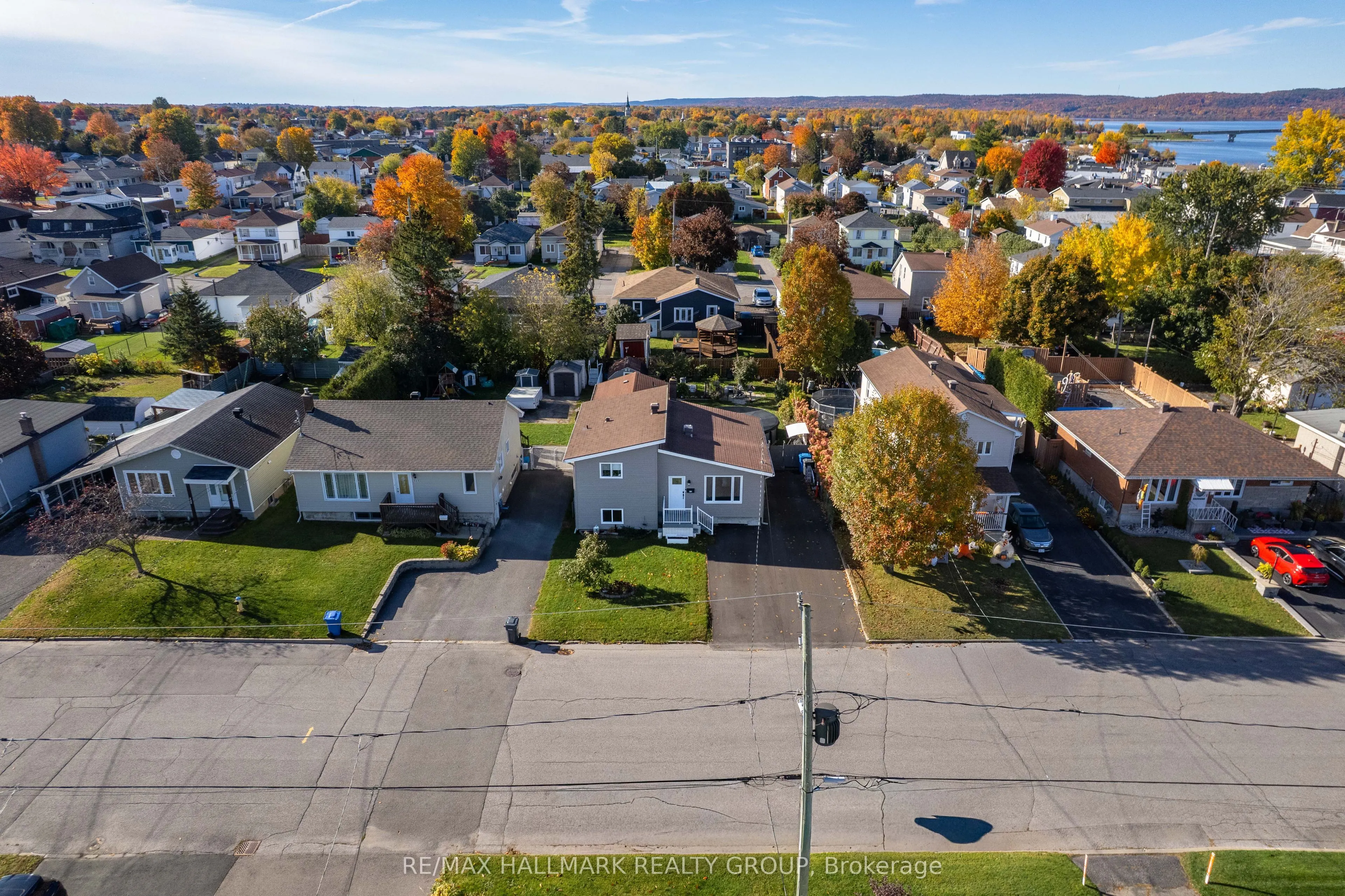 312 DUFFERIN Street