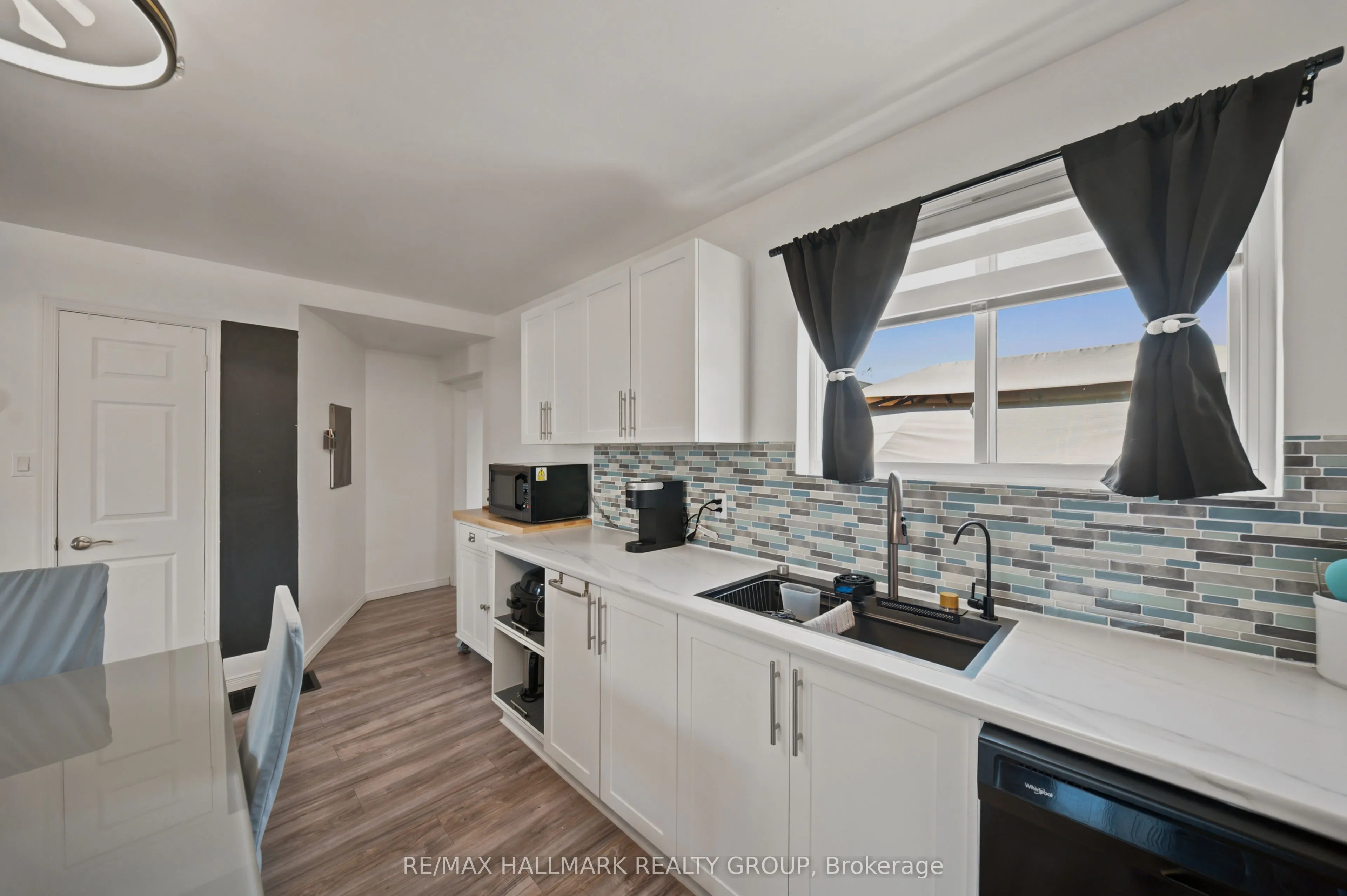 312 DUFFERIN Street