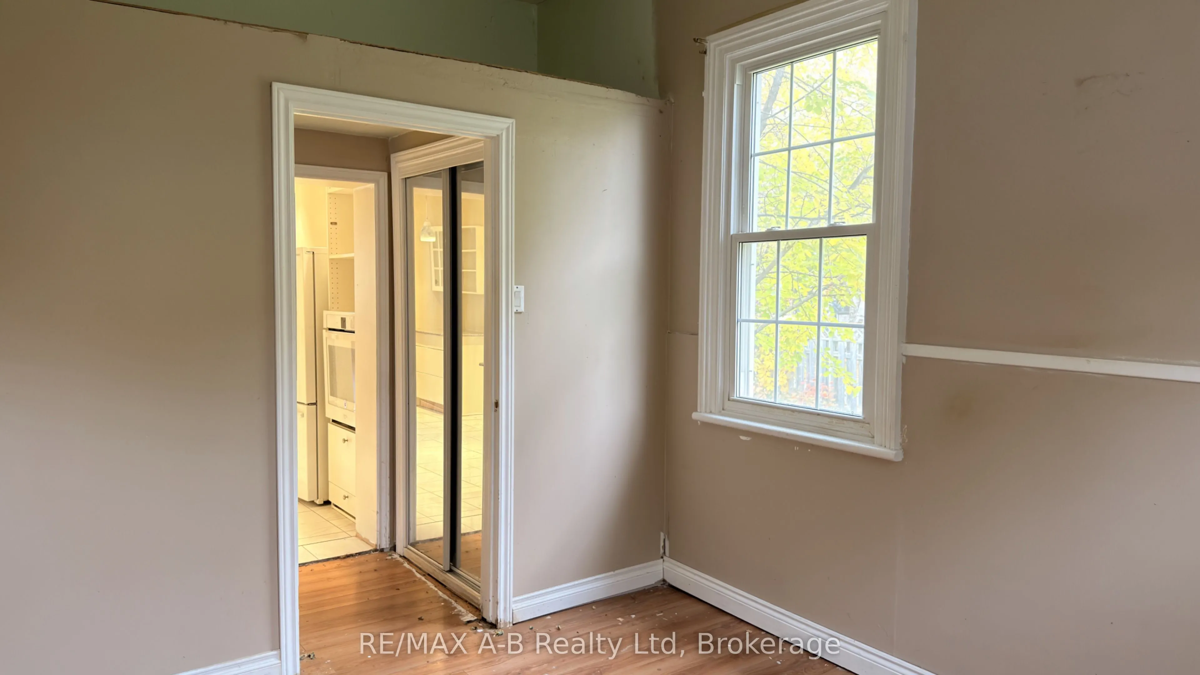 21 Henry Street