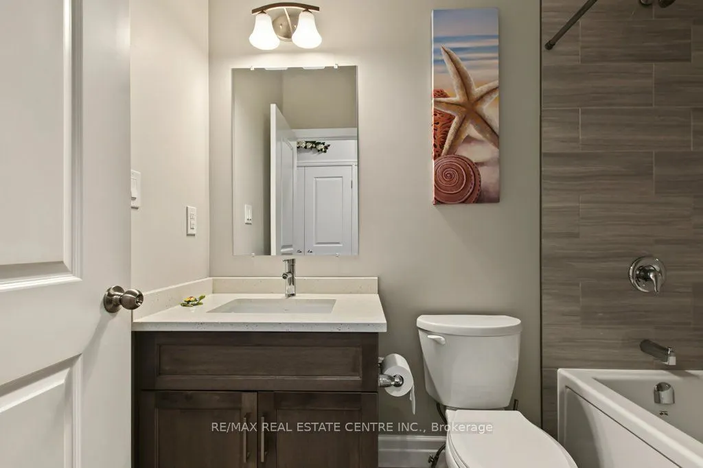 44 MAIN Street E #15
