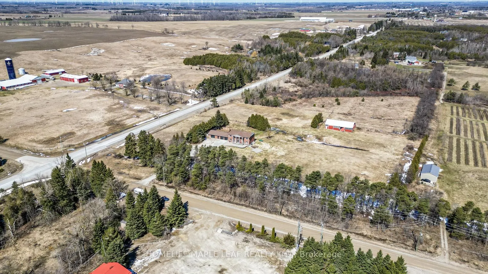 425279 25 Side Road