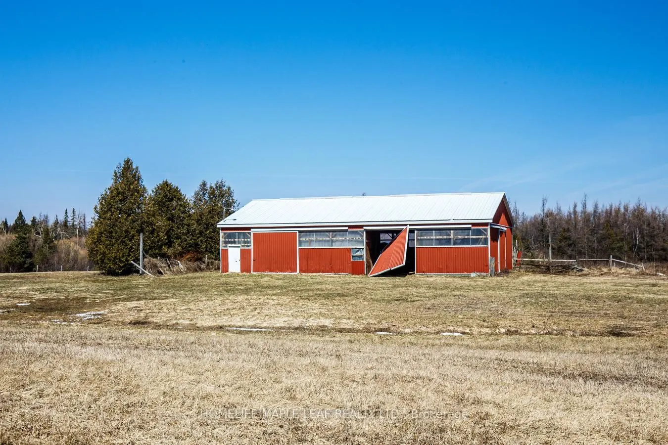 425279 25 Side Road