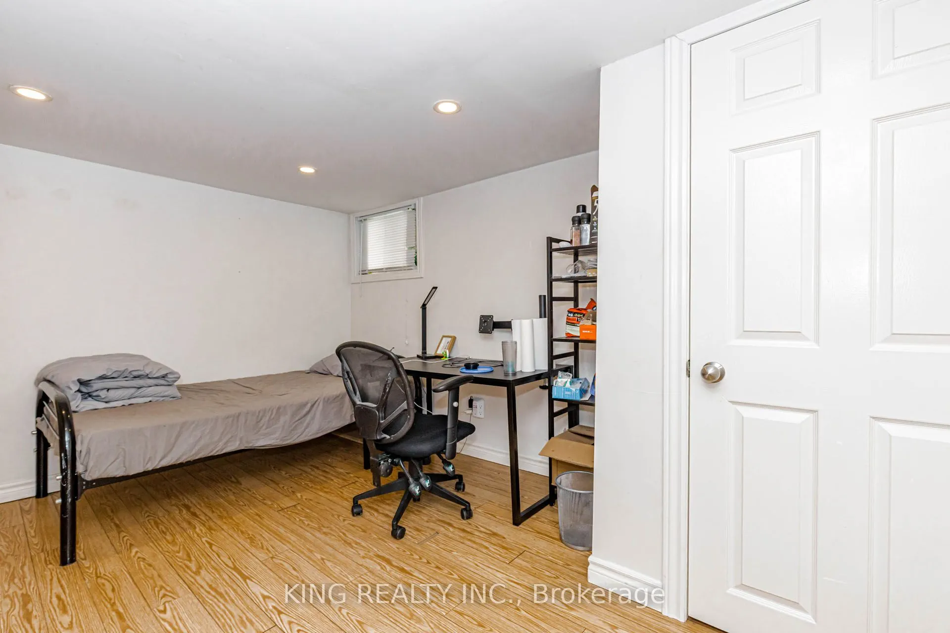 1177 King Street W