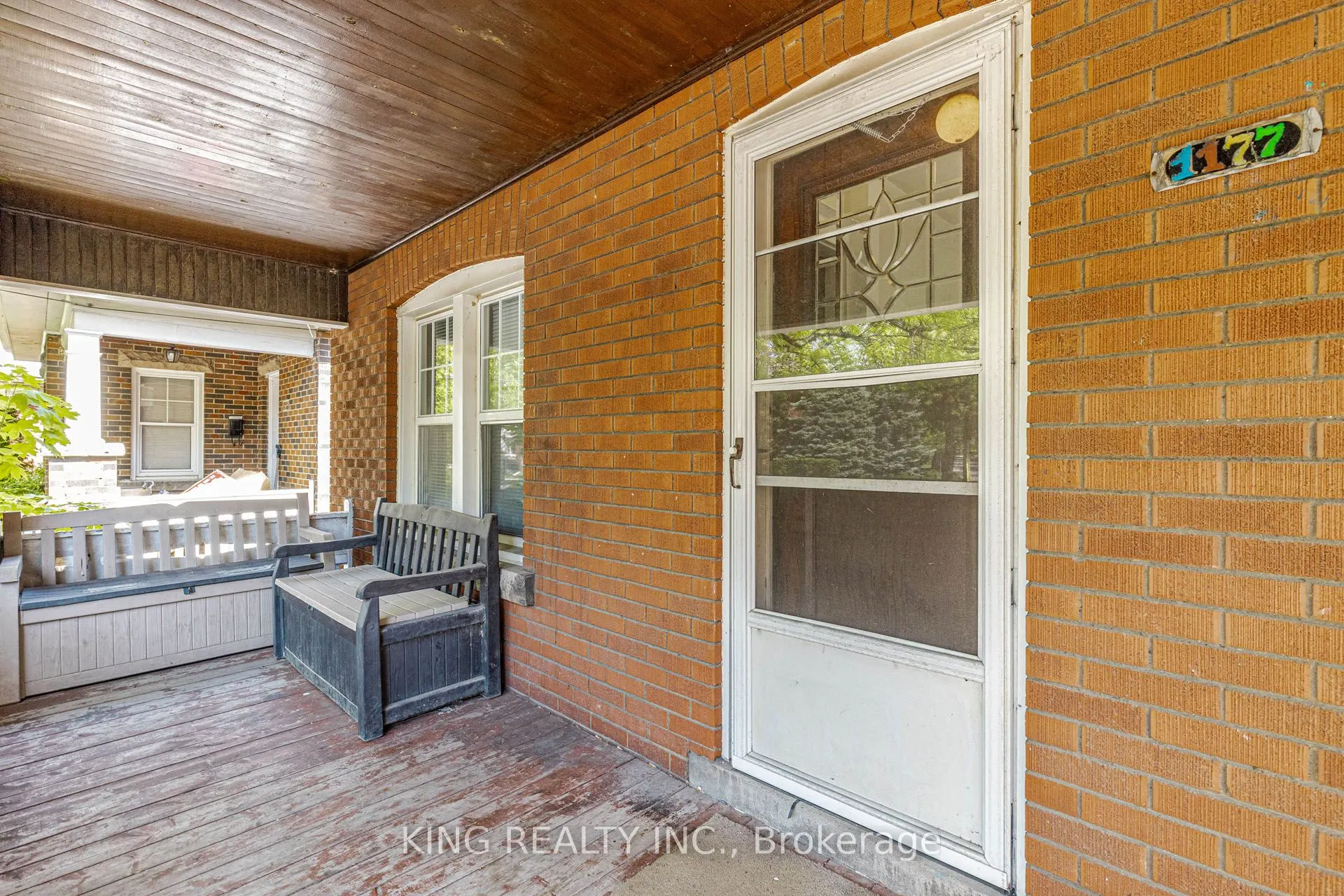 1177 King Street W
