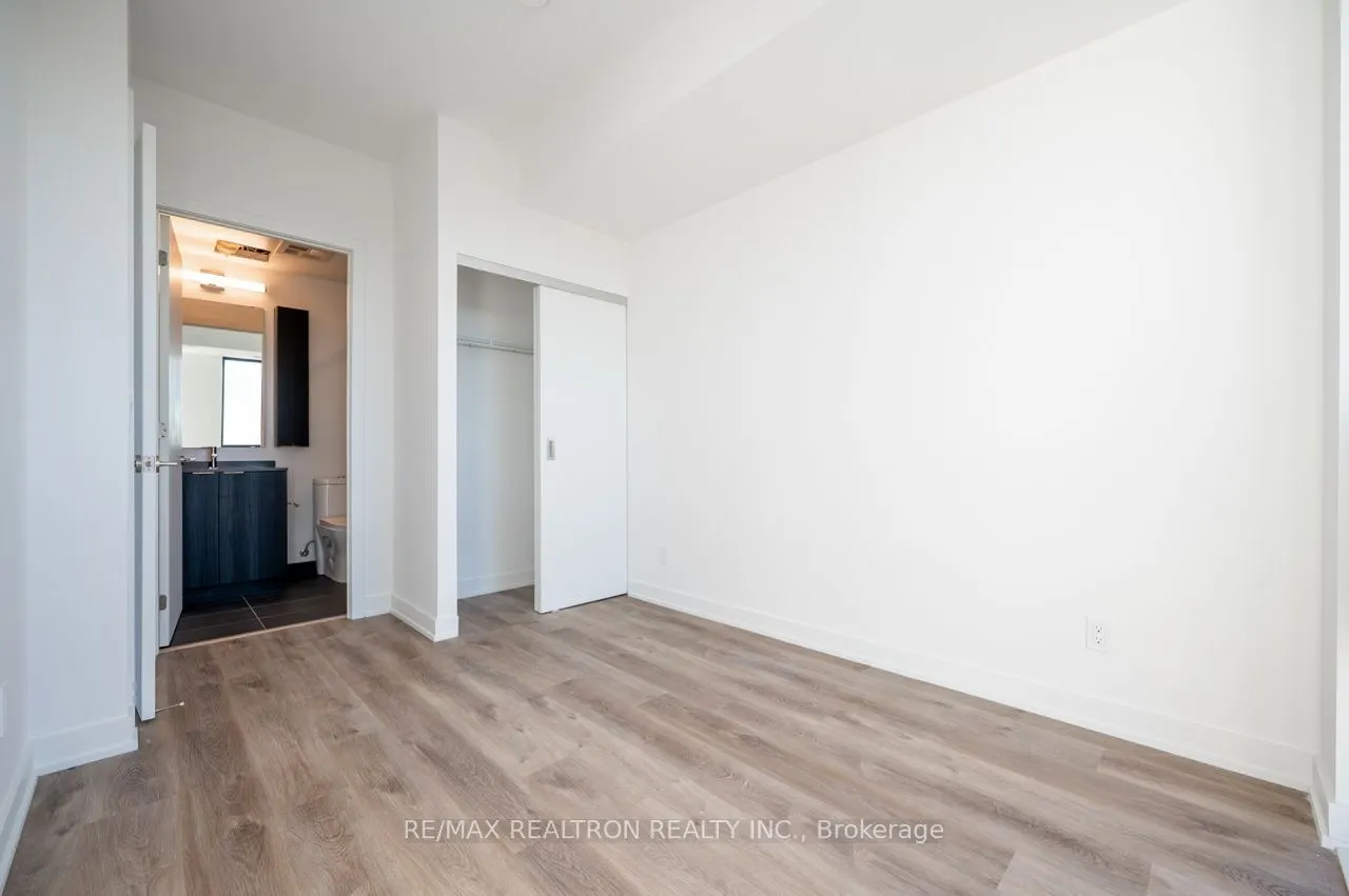 91 John Street N #1908