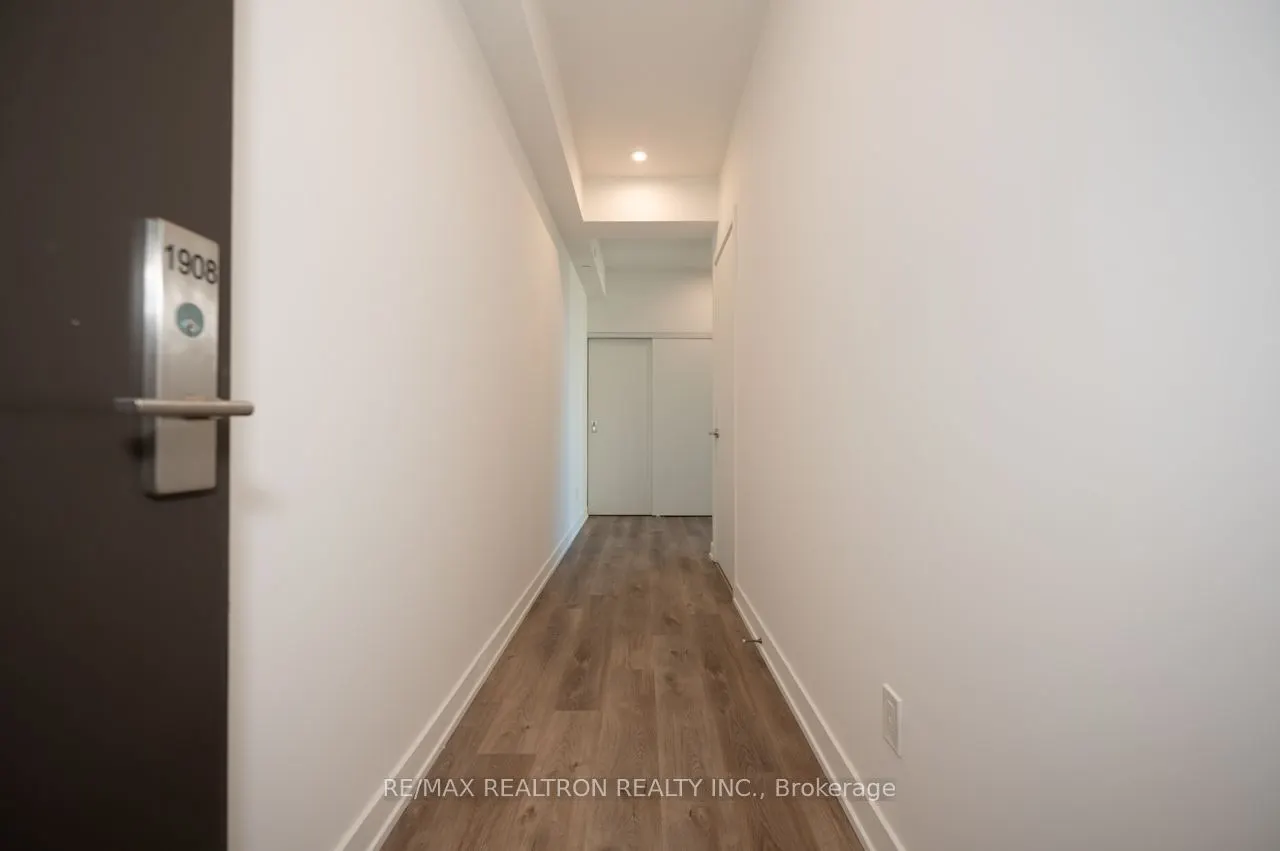91 John Street N #1908