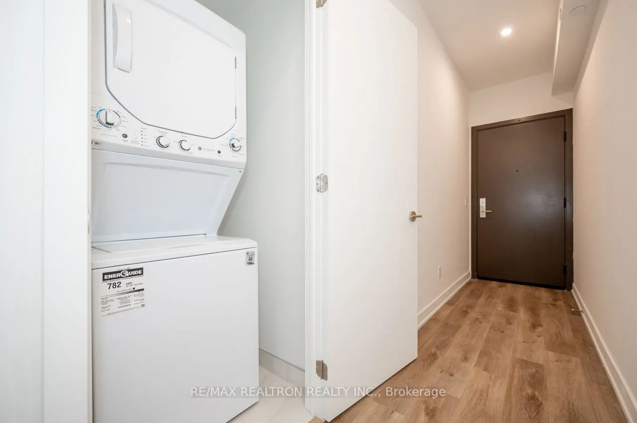 91 John Street N #1908