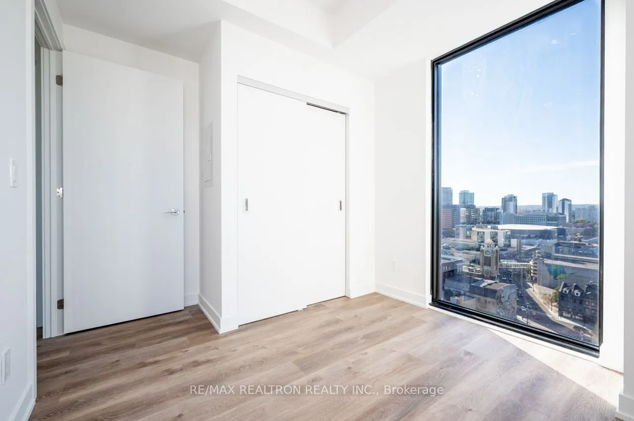 91 John Street N #1908